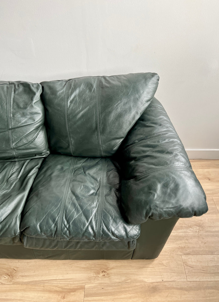 Vintage 90s Forest Green Leather Sofa – Home and Closet Vintage