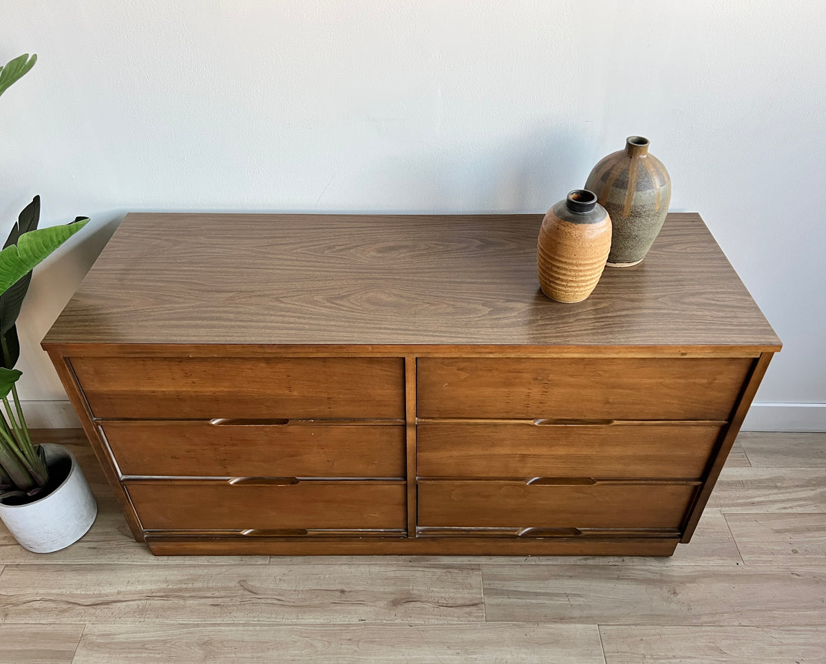 Vintage Mid Century Six Drawer Dresser Home and Closet Vintage