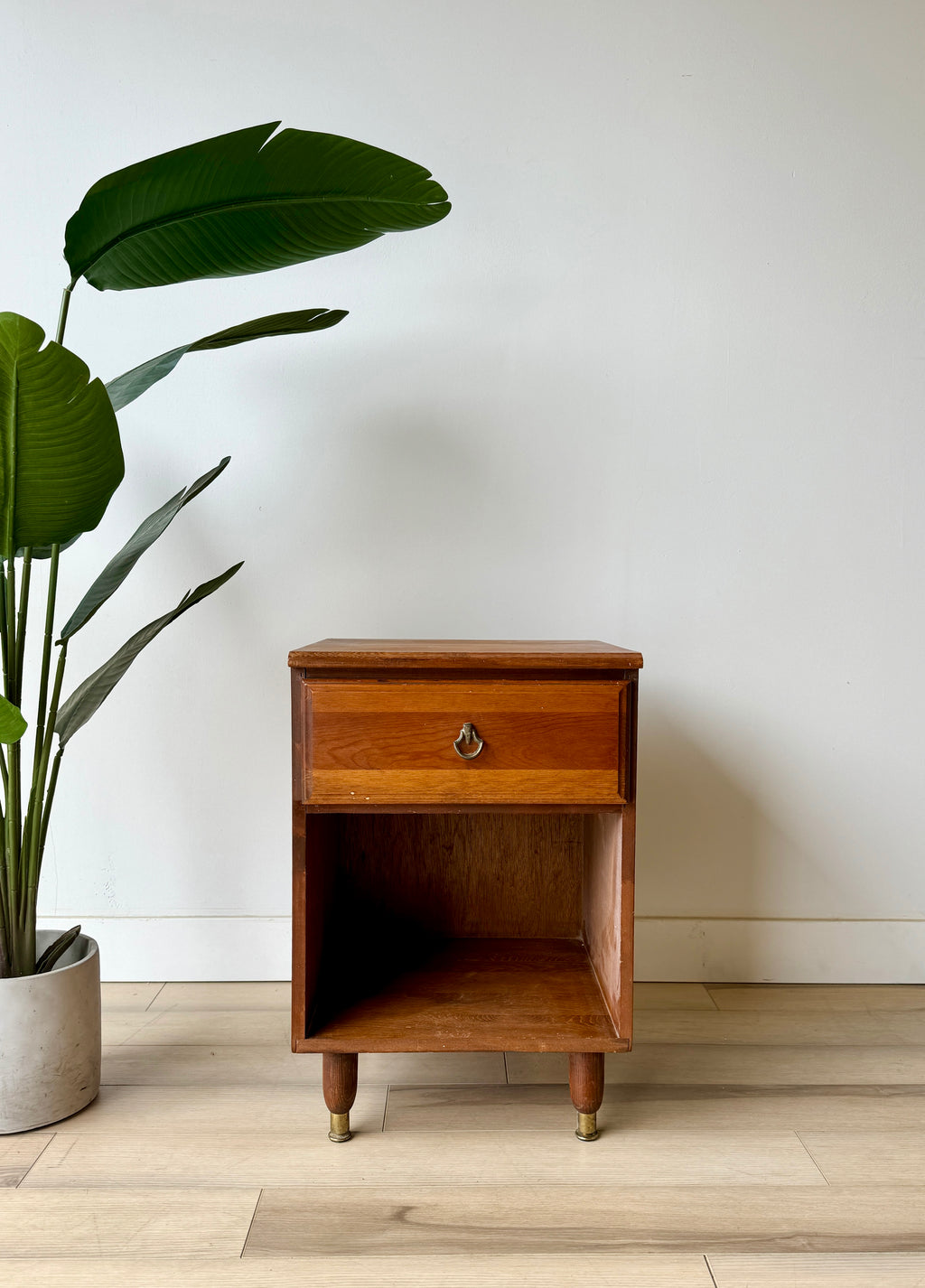 Vintage Mid Century Nightstand / End Table