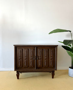 Vintage Mid Century Credenza / Bar