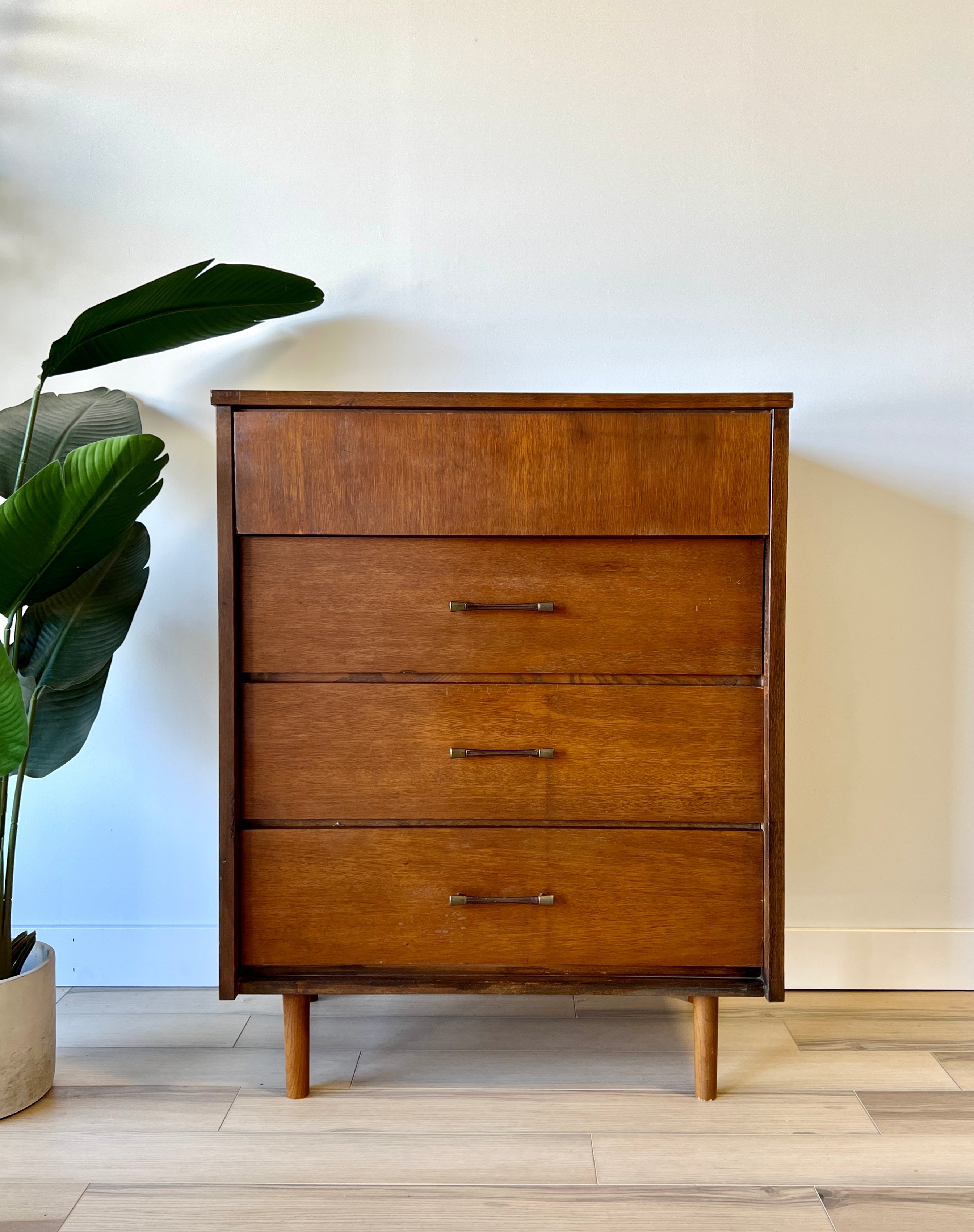 Vintage Mid Century Four Drawer Dresser Home and Closet Vintage Vintage Mid Century Four Drawer Dresser Home and Closet Vintage