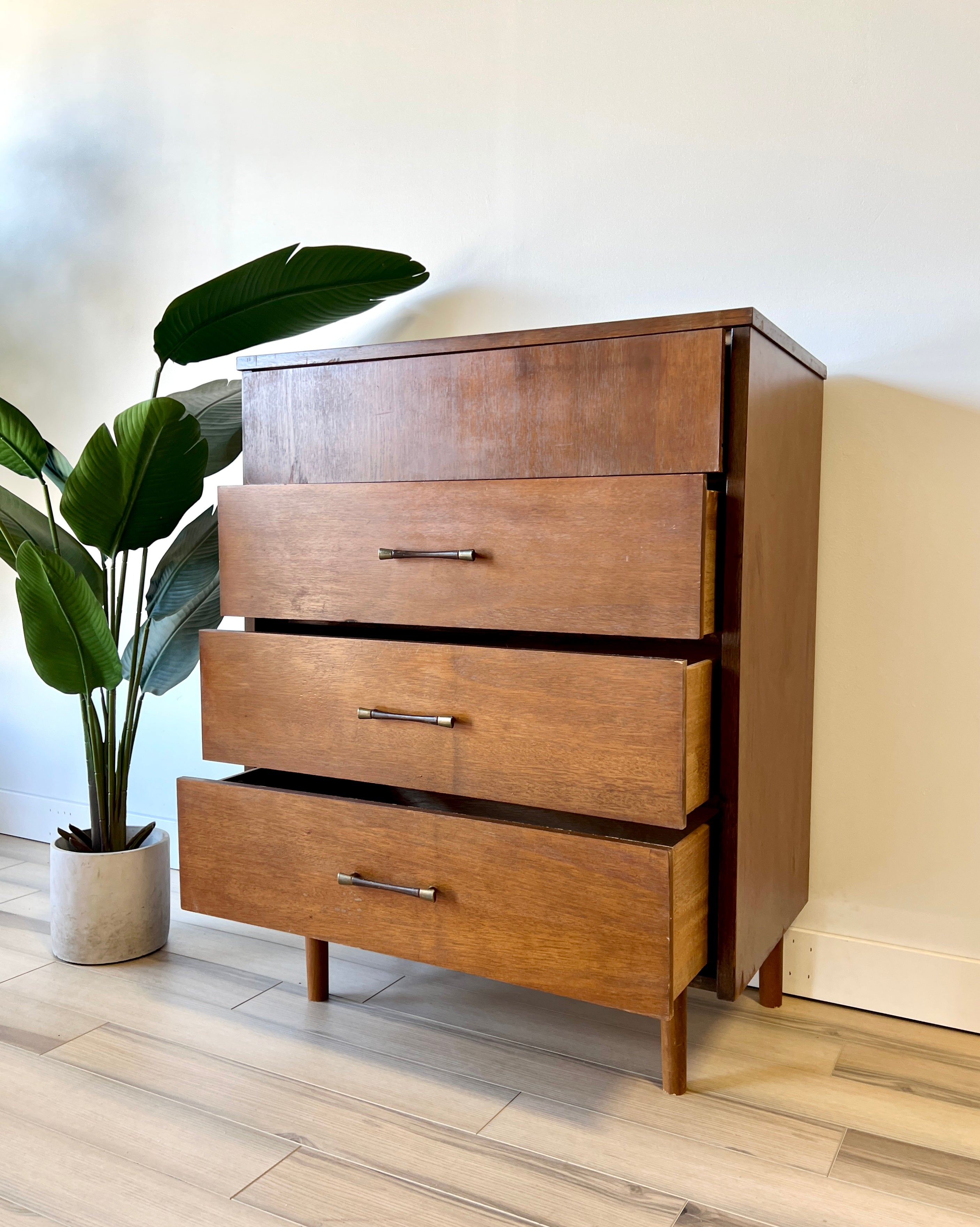 Vintage Mid Century Four Drawer Dresser – Home and Closet Vintage