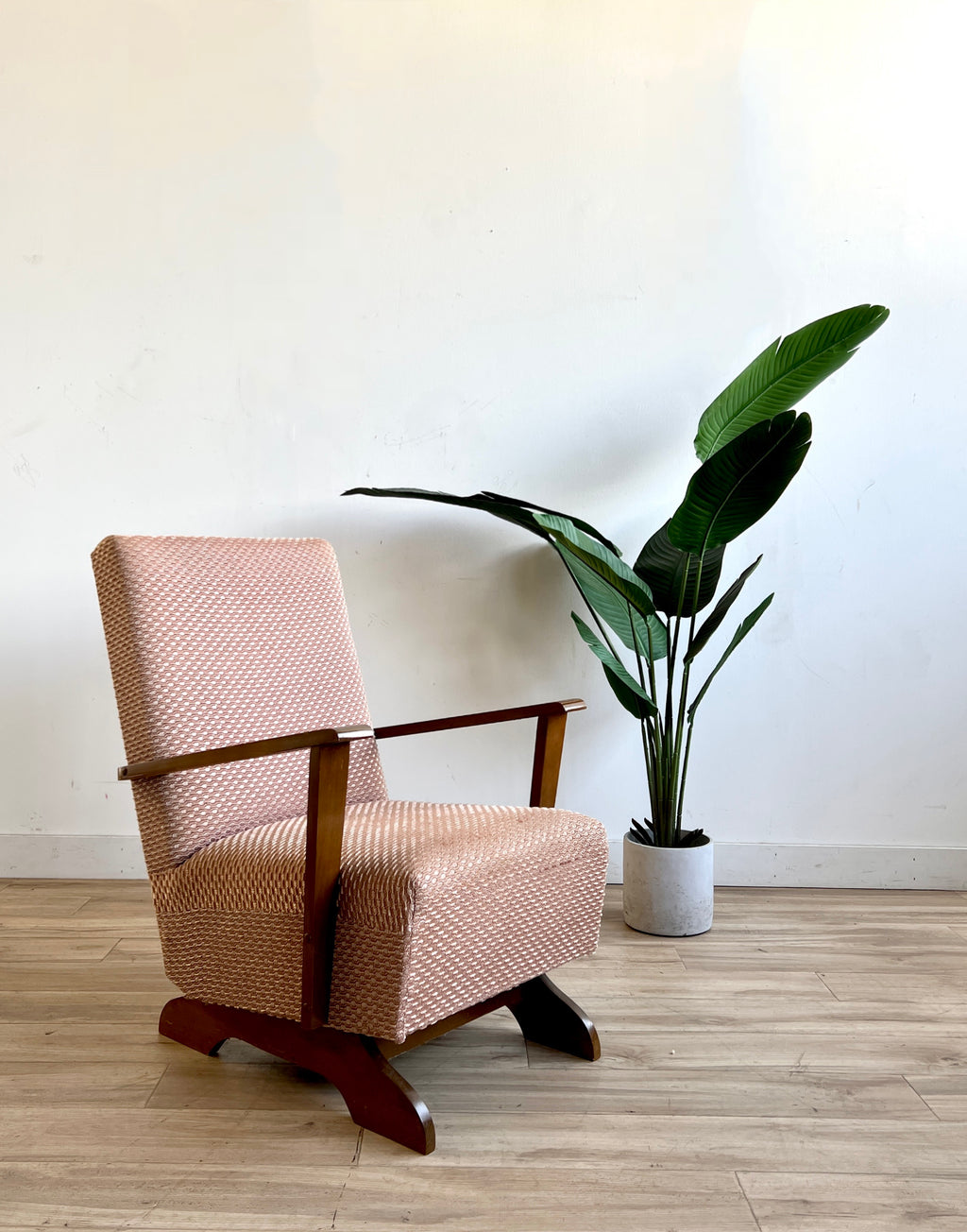 Vintage Mid Century Lounge Chair / Rocker