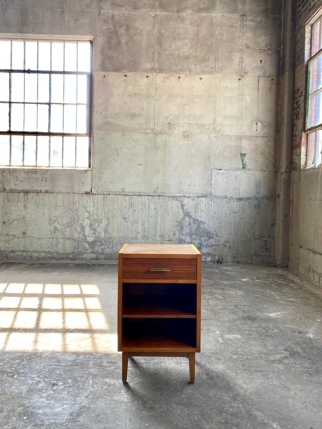 Vintage Danish Nightstand / Endtable