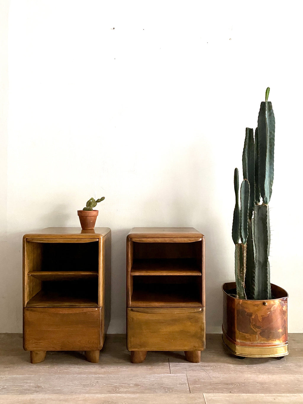 Vintage Heywood Wakefield End Table / Nightstands