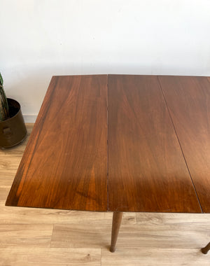 Vintage Mid a century Dining Table by Stanley