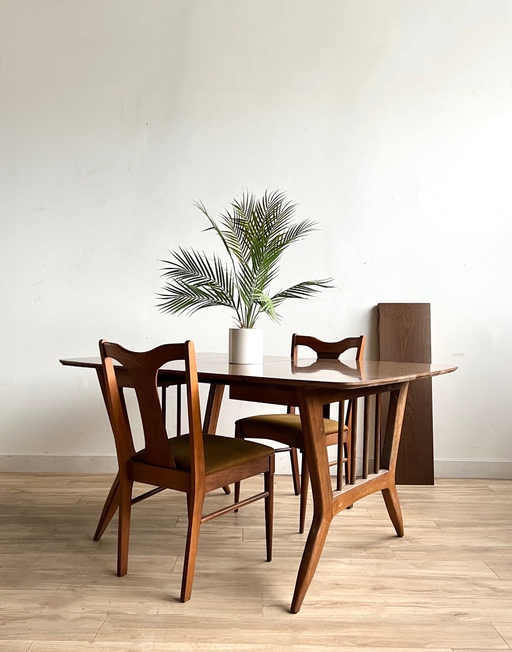 Vintage Mid Century Dining Set with Two Chairs and Three Leaves