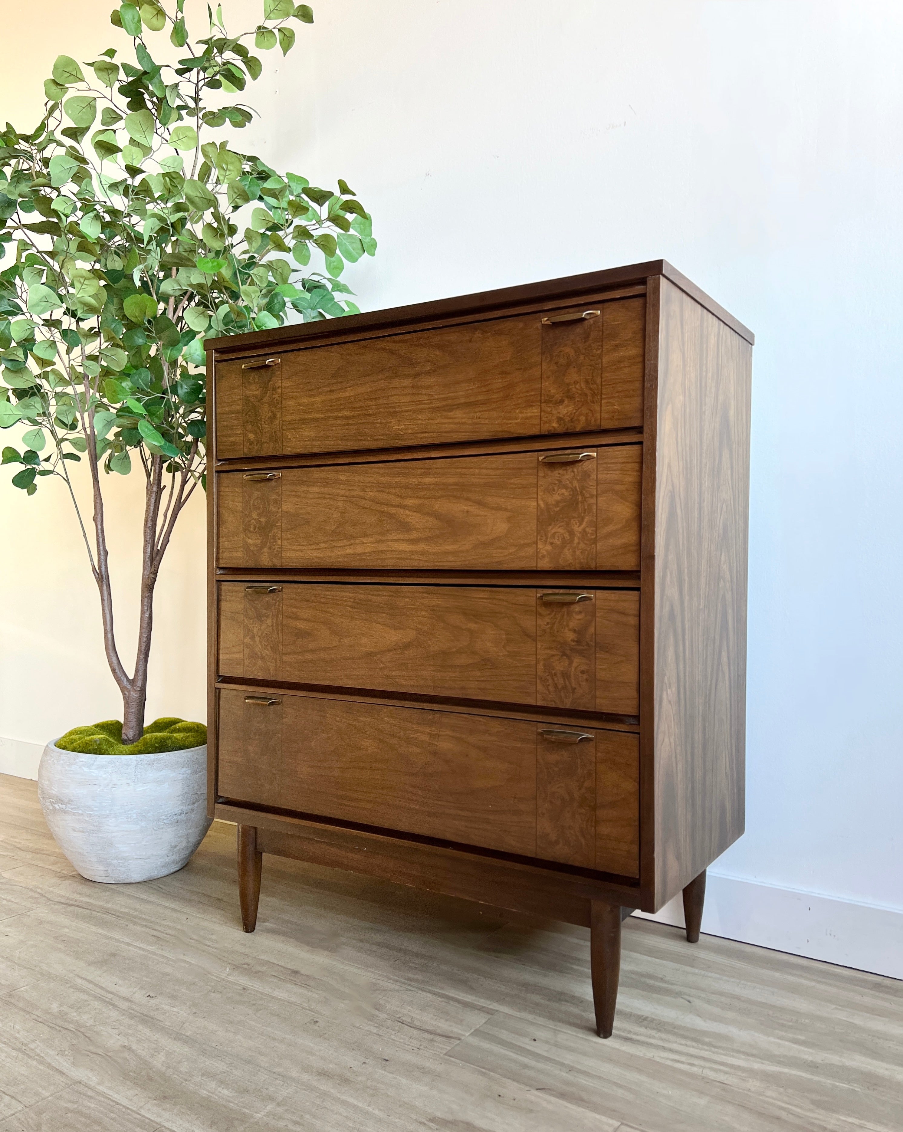 Vintage Broyhill Dresser with Brass Pulls Home and Closet Vintage Vintage Broyhill Dresser with Brass Pulls Home and Closet Vintage