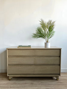Vintage Six Drawer Dresser by Kroehler – Home and Closet Vintage