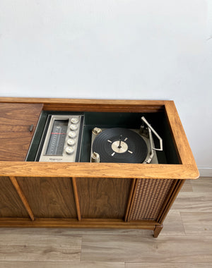 Vintage Mid Century Record Player Console / Credenza
