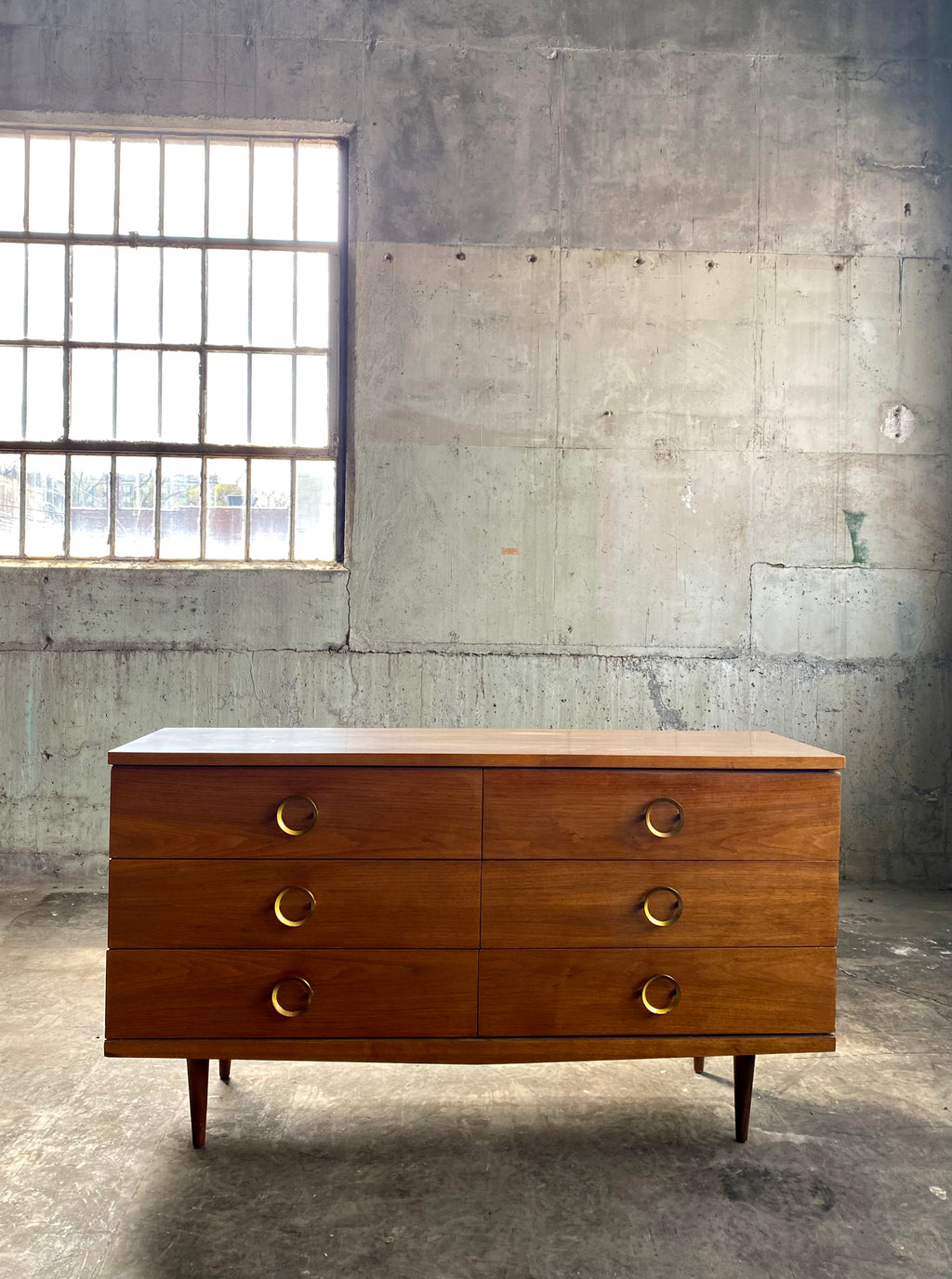 Mid Century Six Drawer Dresser with Circular Pulls
