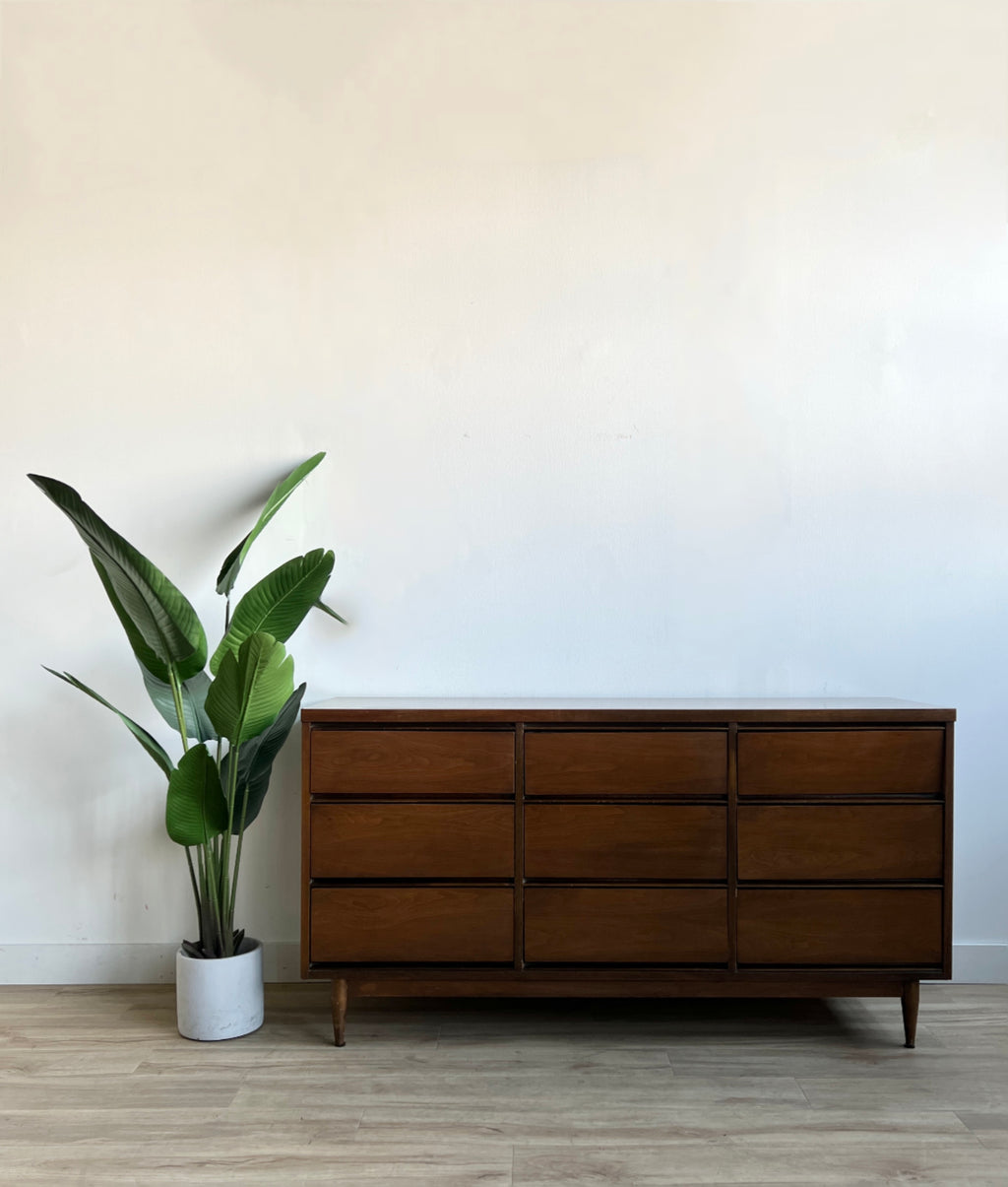 Vintage Mid Century Nine Drawer Dresser