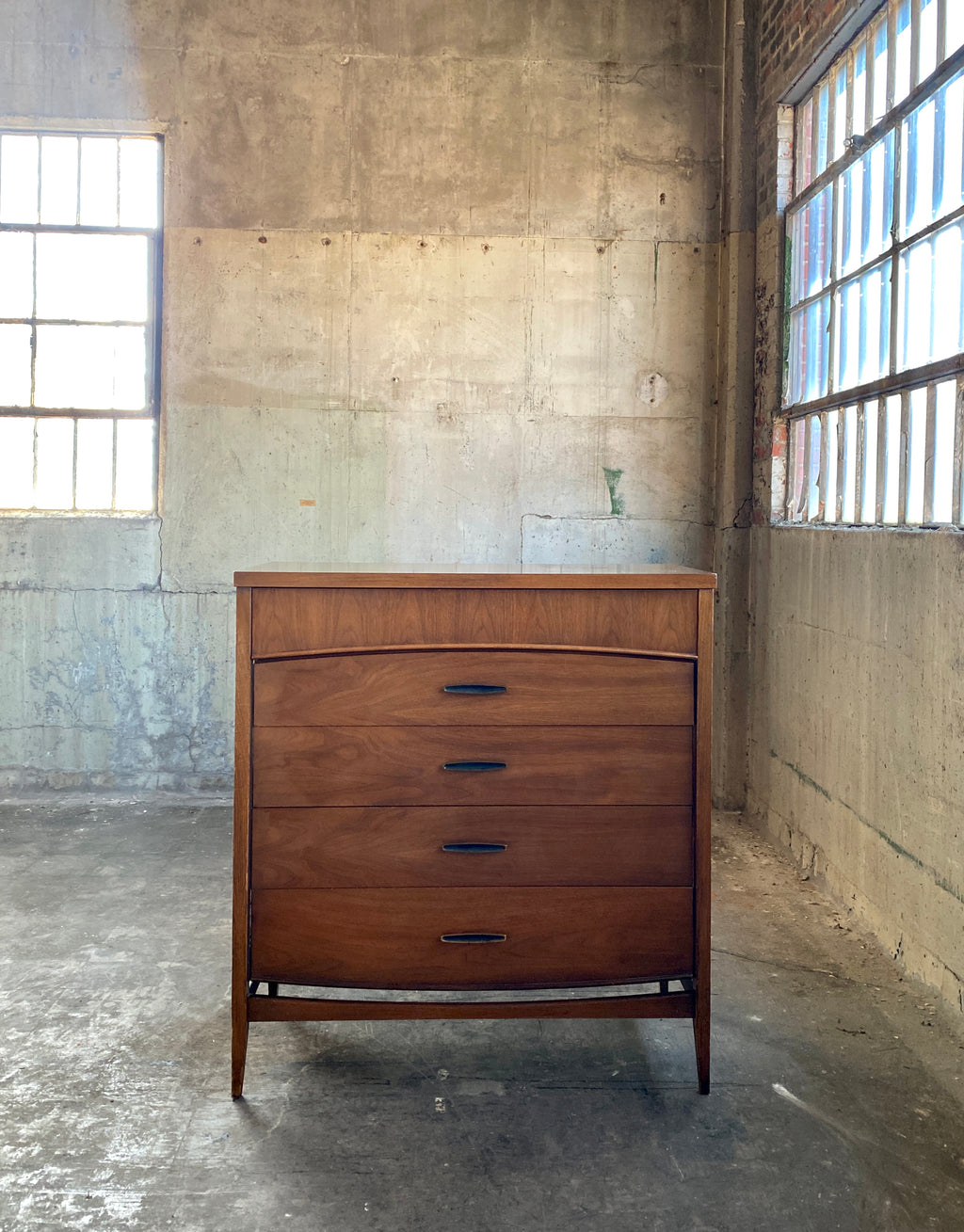 Vintage Five Drawer Dresser