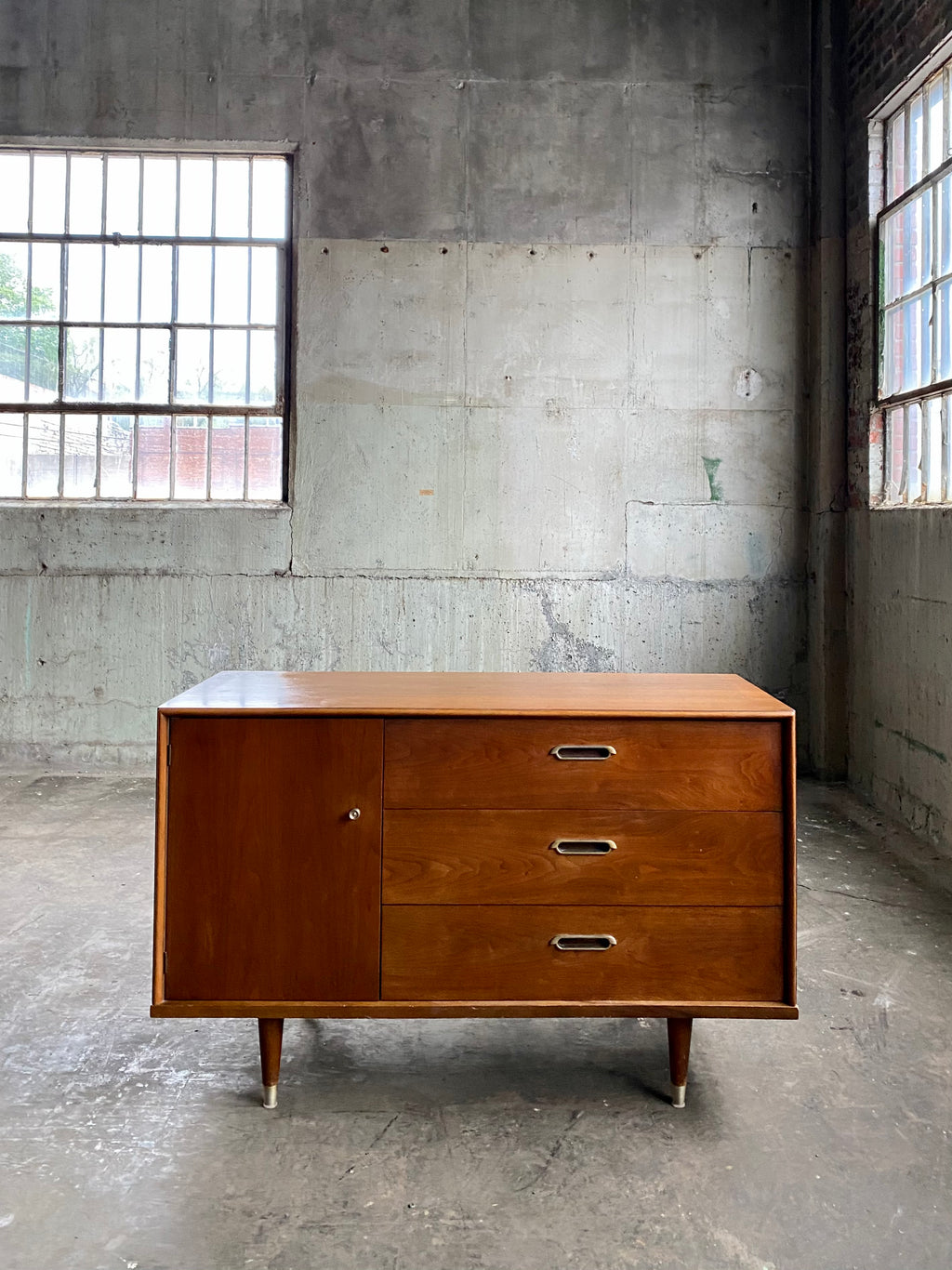 Vintage Mid-Century Credenza / Sideboard / Bar by Stanley