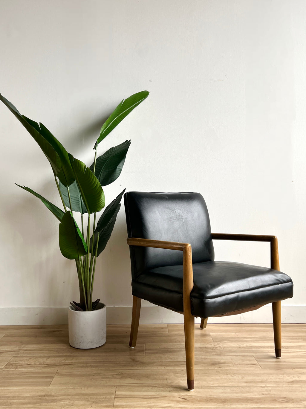 Vintage Mid Century Arm Chair