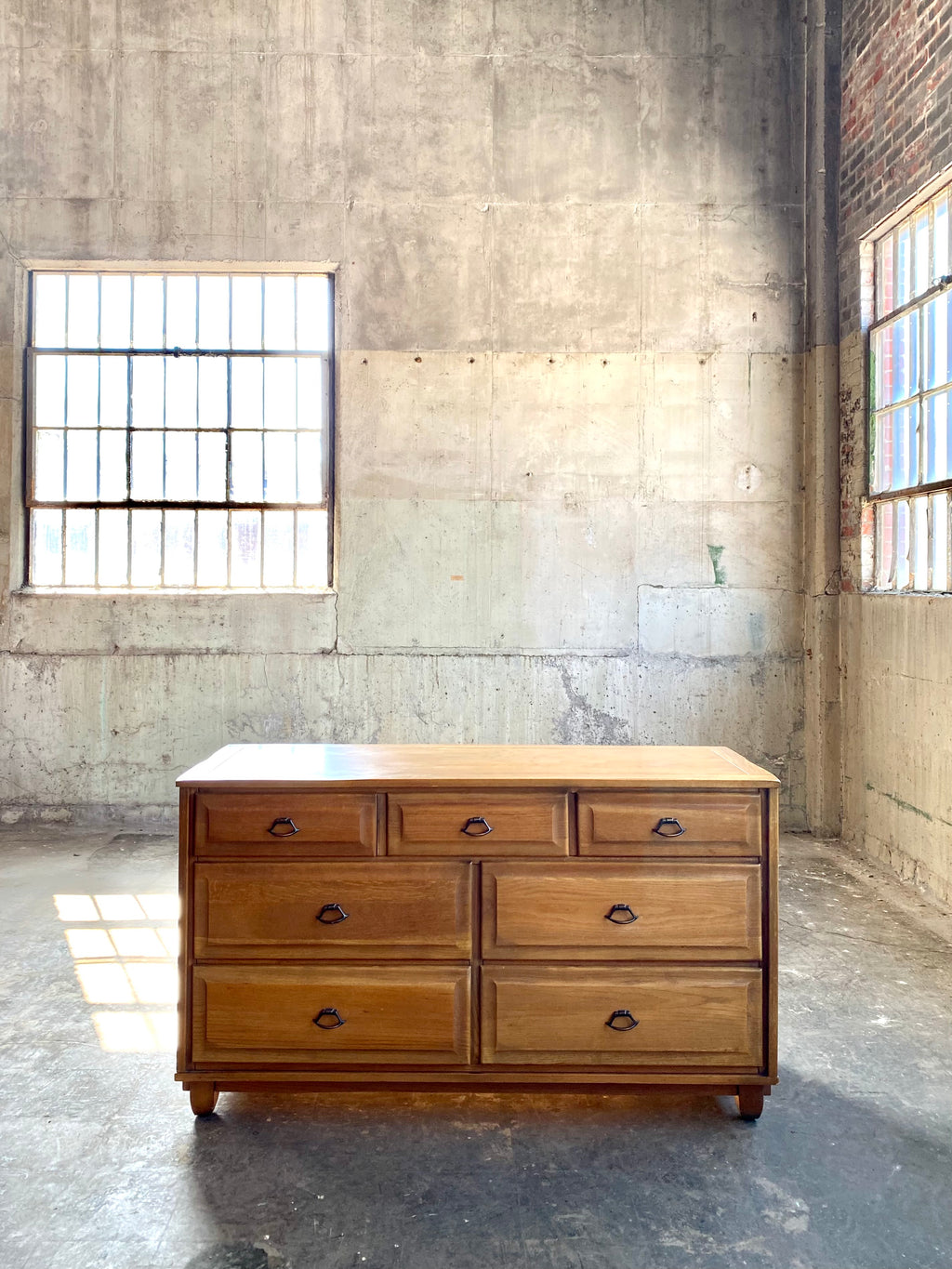 Vintage six drawer dresser