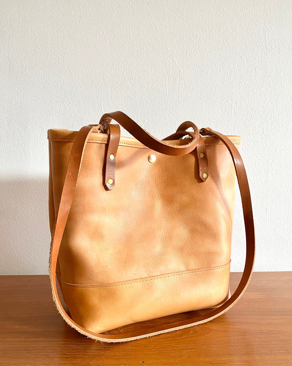 Ferragamo Spring 2023 Ready-to-Wear | Bags, Canvas bag design, Big bags