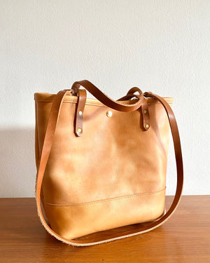 The Linda Tote in Leather