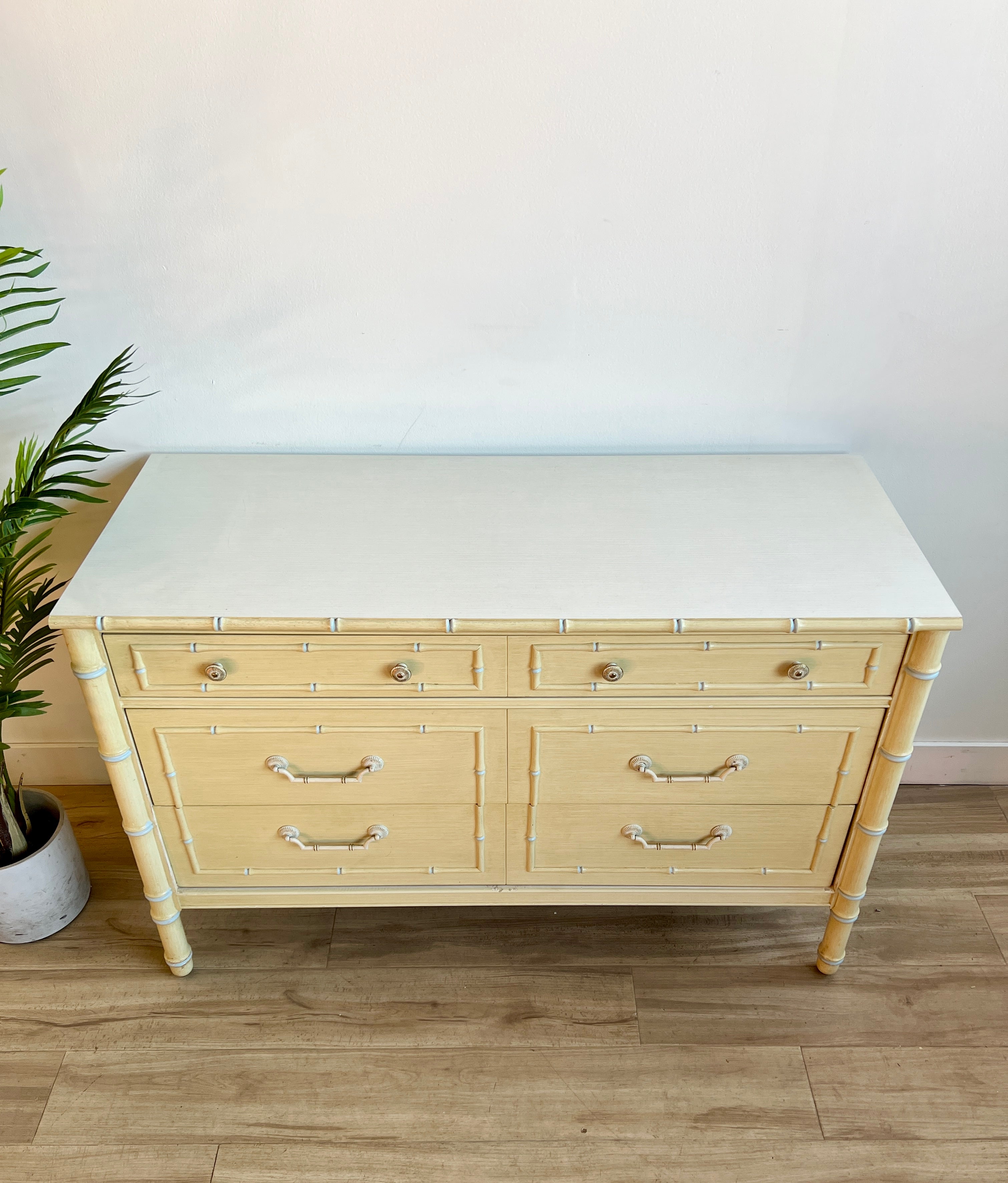 Vintage Thomasville Long Dresser – Home and Closet Vintage Vintage Thomasville Long Dresser – Home and Closet Vintage