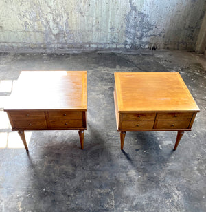 Vintage Mid Century American of Martinsville End Tables/ Nightstands