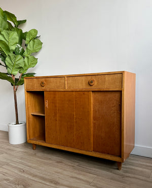 Vintage Mid Century Sideboard / Credenza