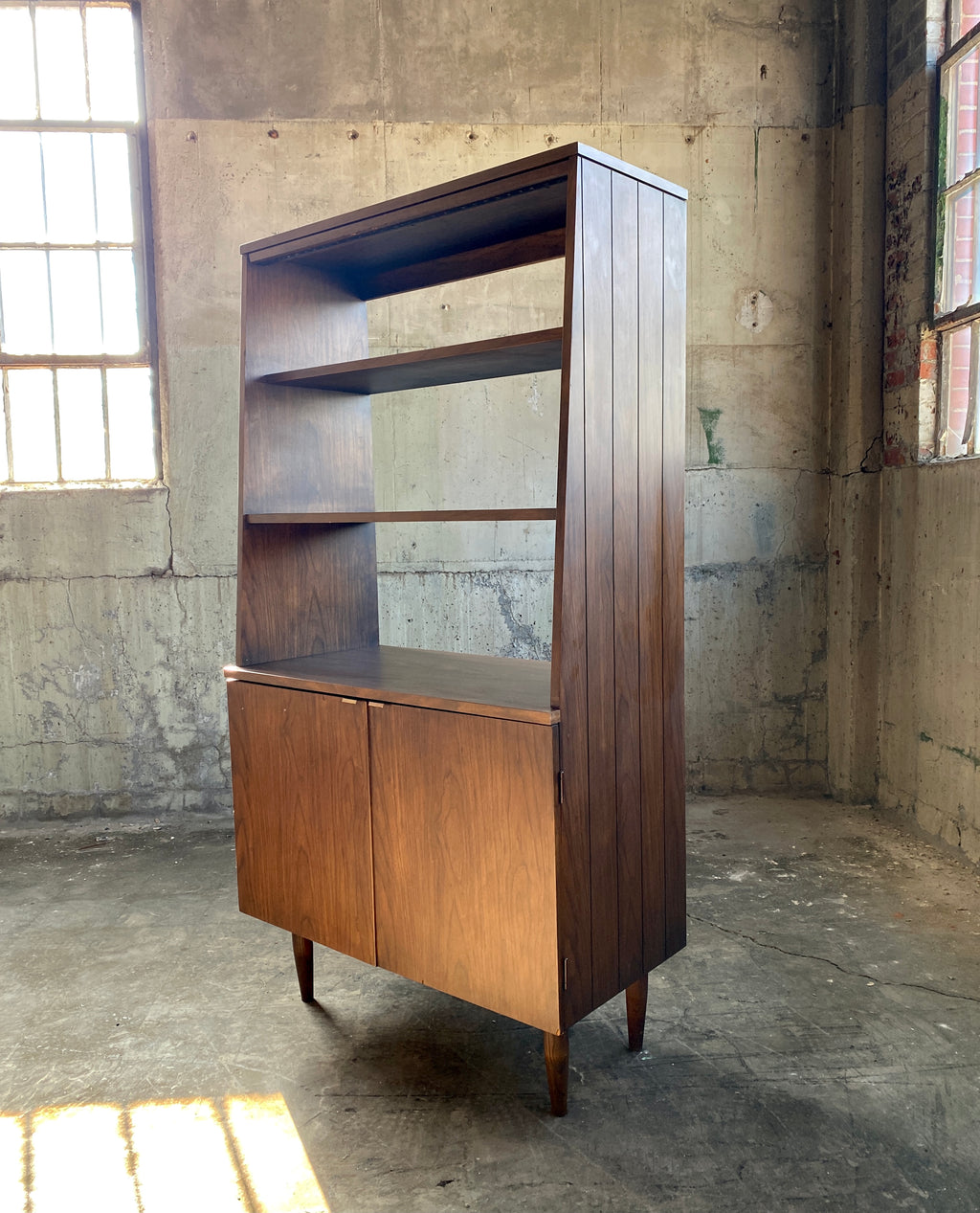 Vintage Mid-Century Bookshelf Hutch