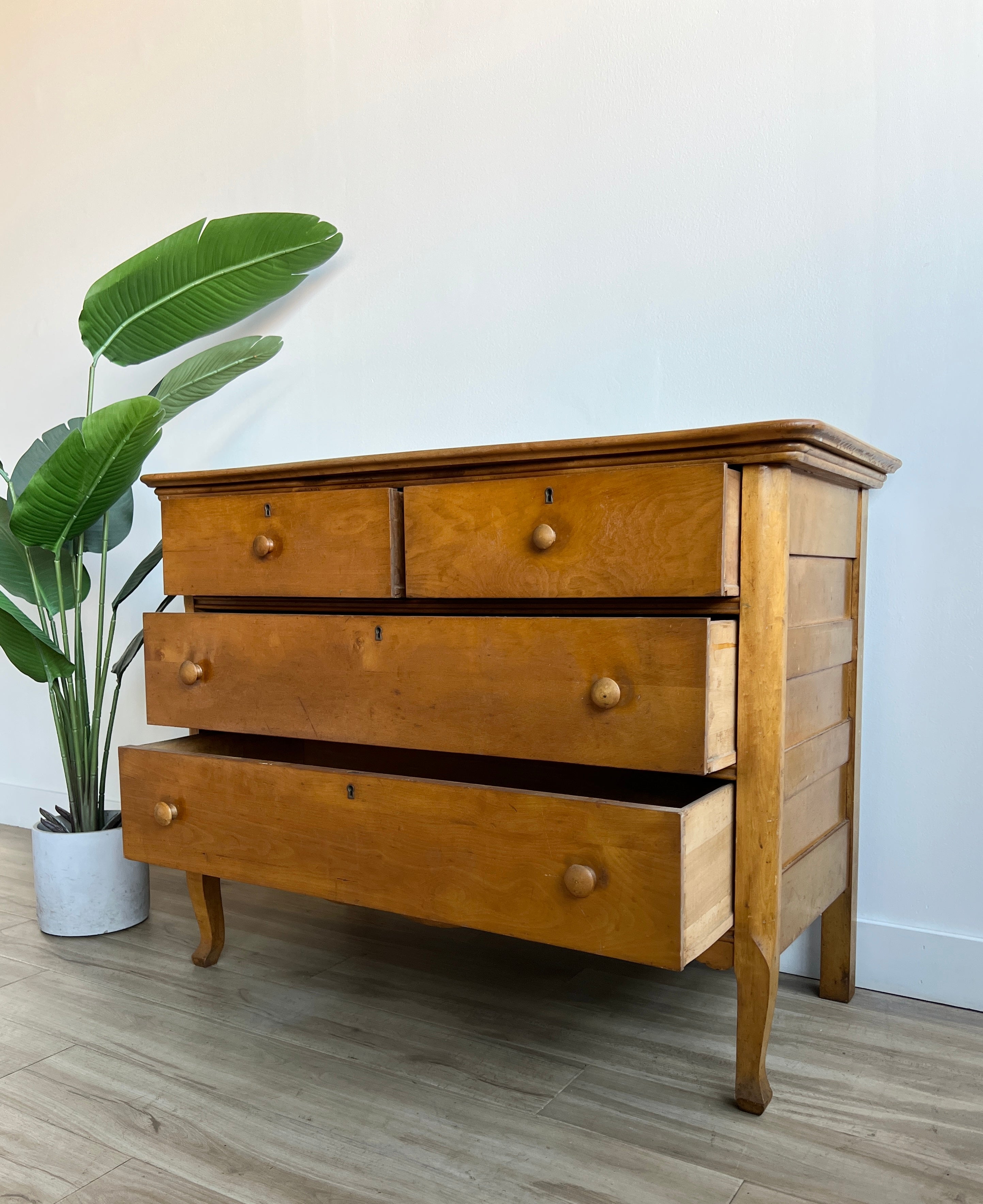 Project Vintage Dresser