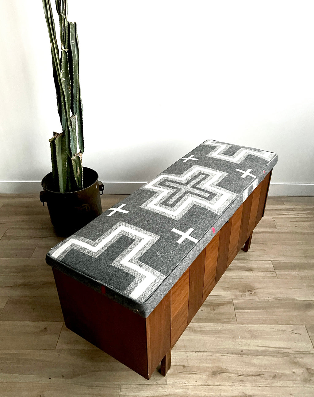 Vintage Mid Century Lane Bench / Cedar Chest with Upholstered Pendleton Top