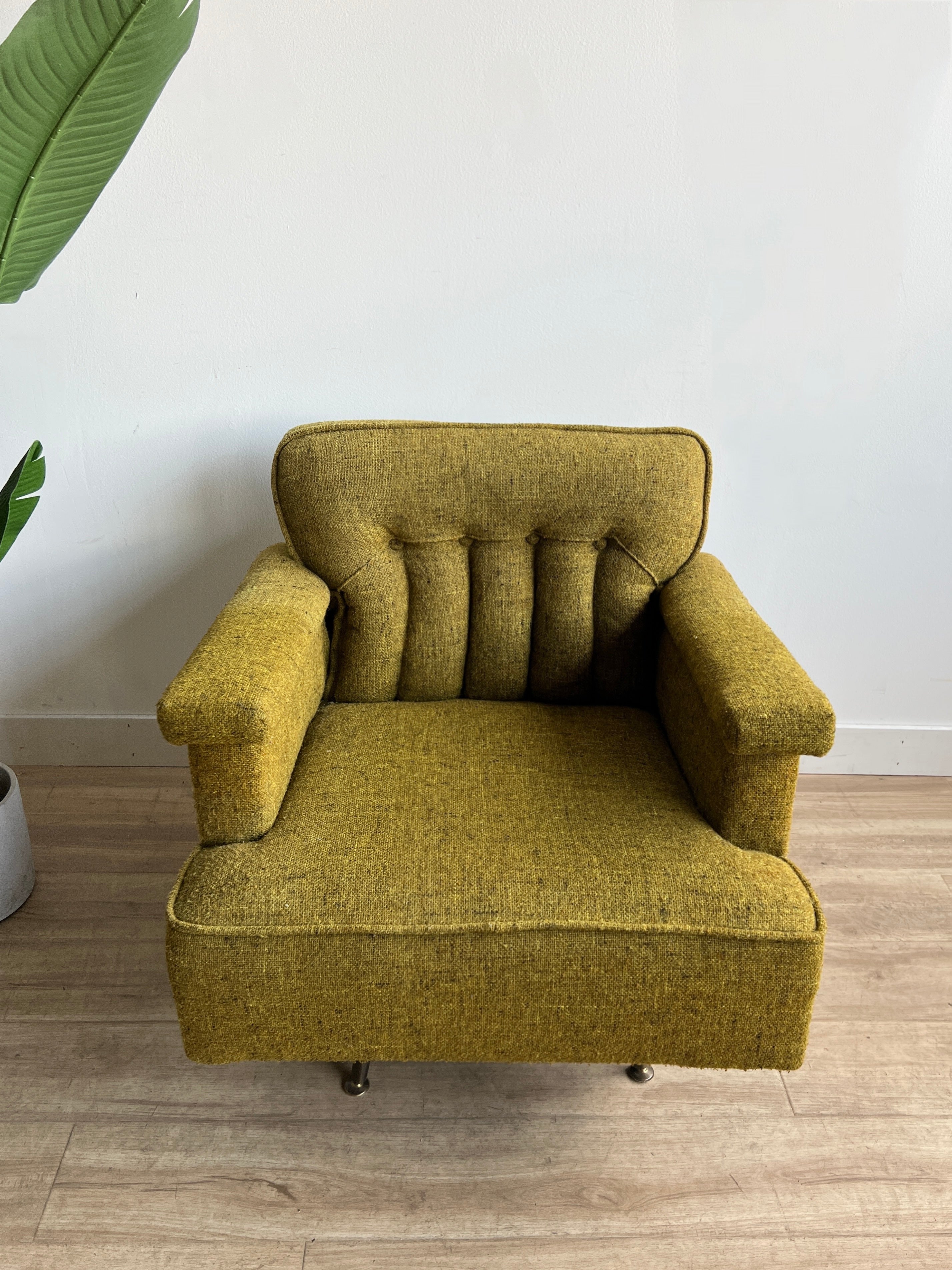 Vintage Mid Century Lounge Chair in Green