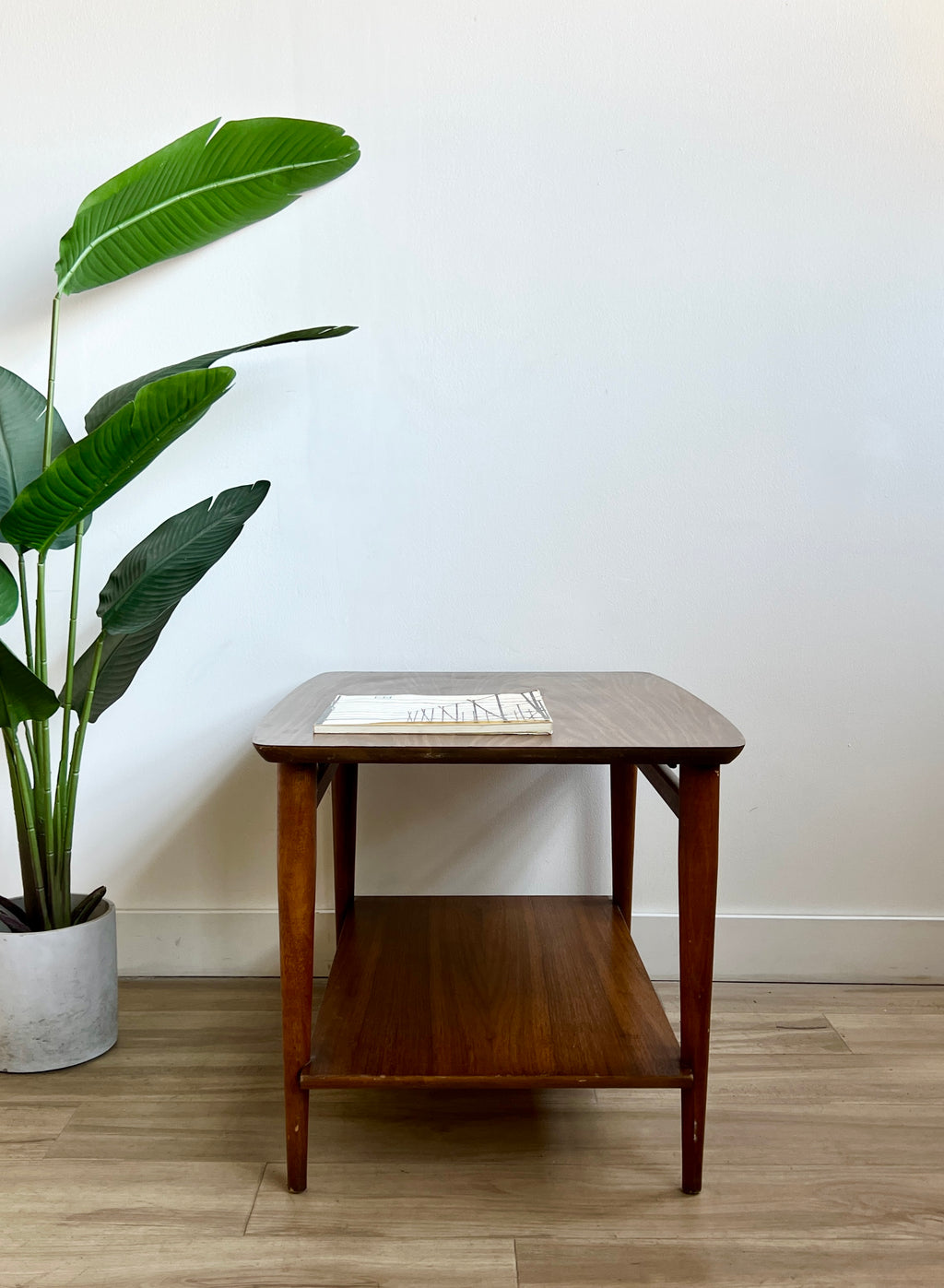 Vintage Mid Century Lane End Table/Nightstand