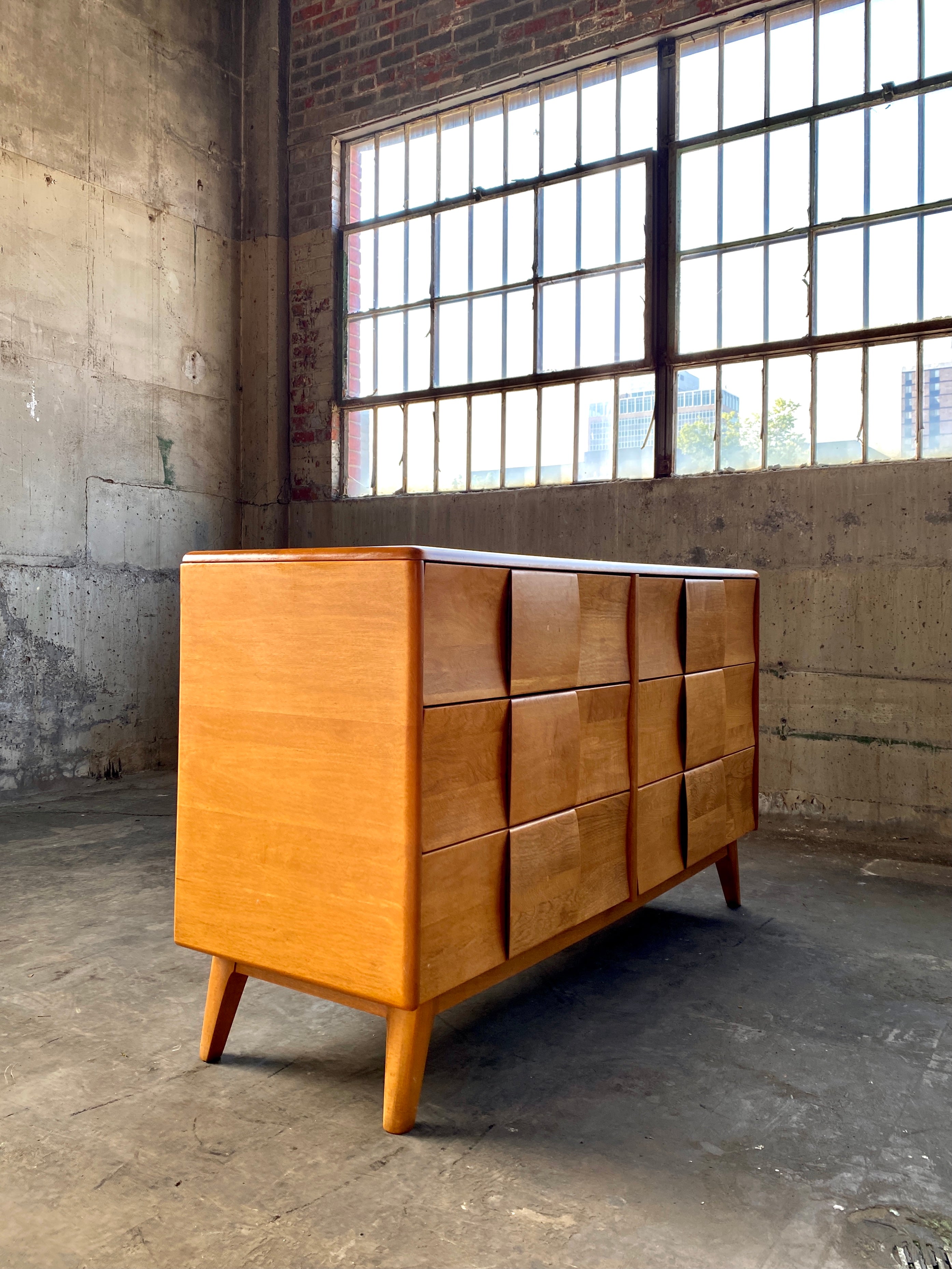 Vintage Mid Century Dresser by Heywood Wakefield – Home and Closet Vintage Vintage Mid Century Dresser by Heywood Wakefield – Home and Closet Vintage