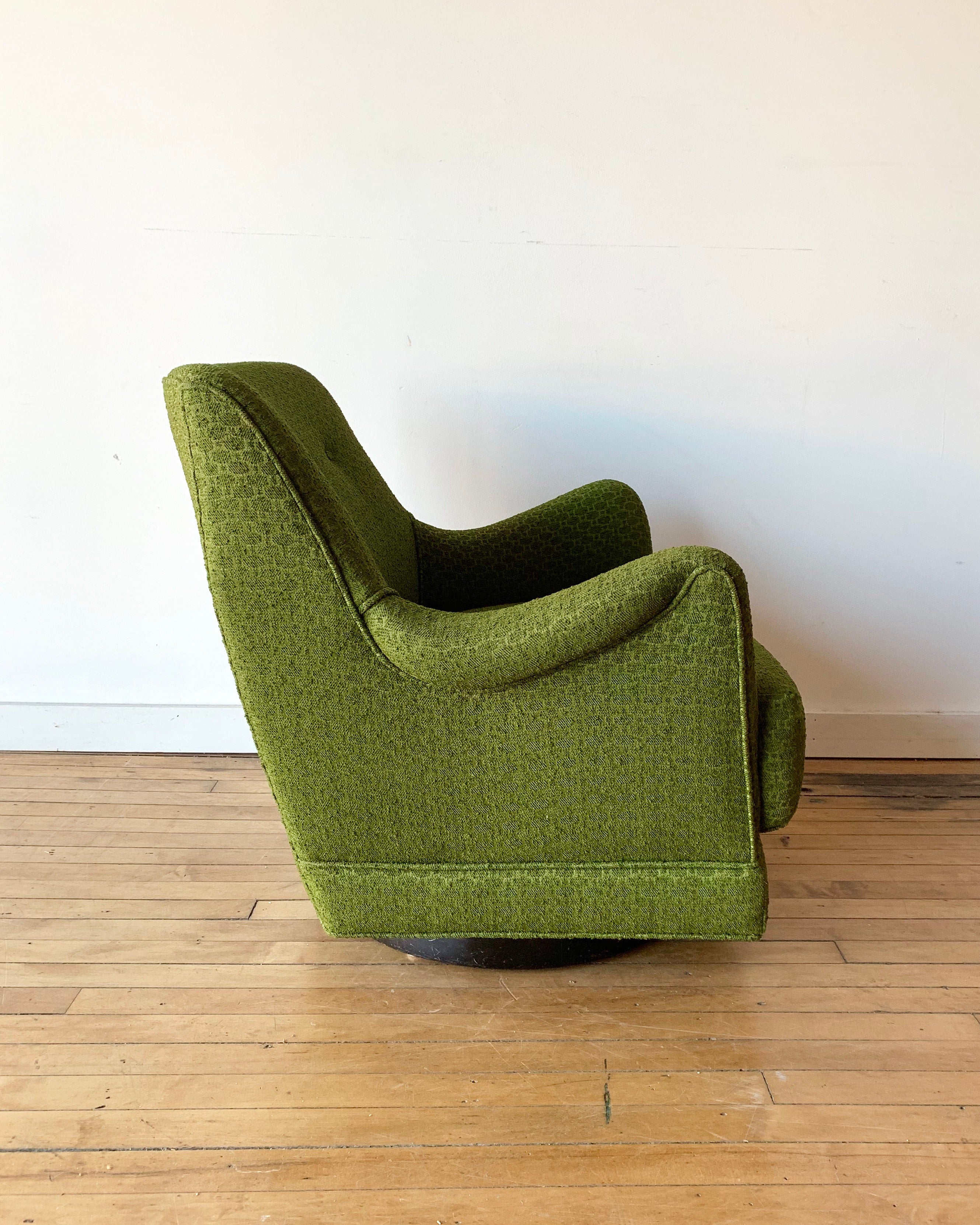 Vintage Swivel Chair in Green