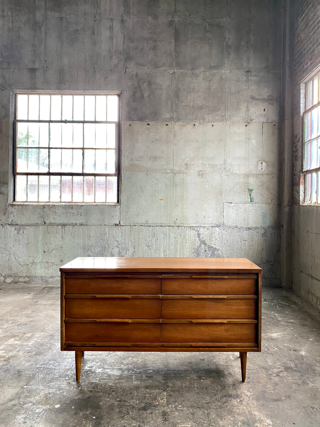 Vintage Mid-Century Six Drawer Dresser